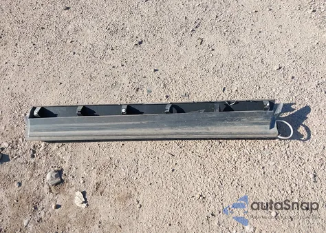 2018 Toyota Rav4 Xle z USA, uszkodzony, nr VIN 2T3WFREV2JW498829